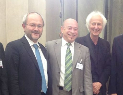 Bei einer Veranstaltung der Alexander von Humboldt Stiftung mit deren Präsident Prof. Helmut Schwarz (rechts) und meinem Leipziger Kollegen Thomas Feist.